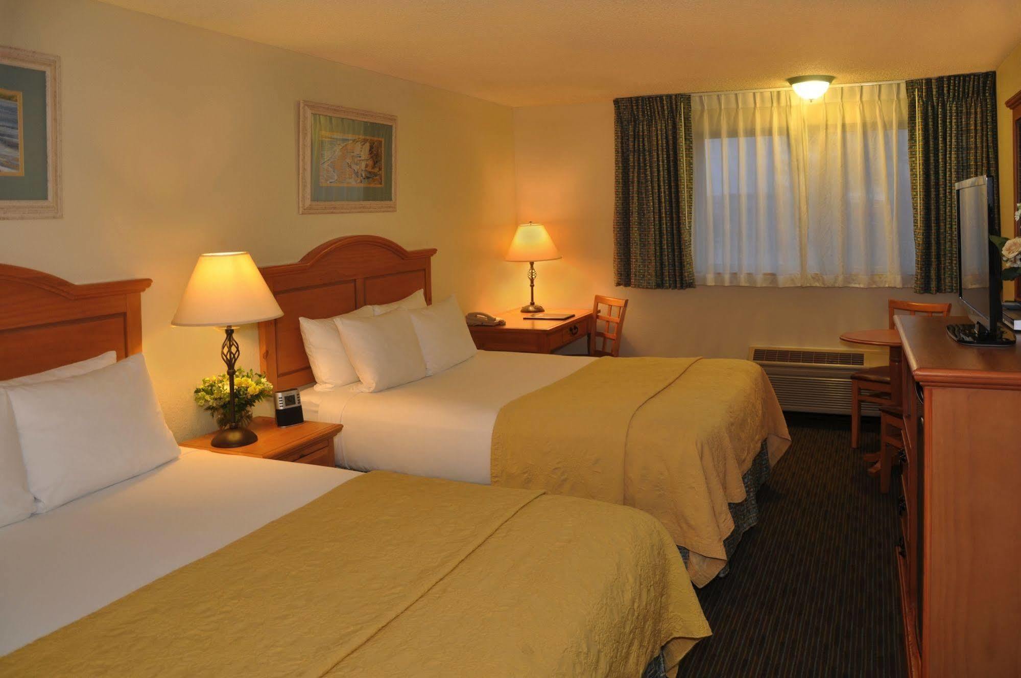 Quality Inn & Suites Silverdale Bangor-Keyport Exterior foto